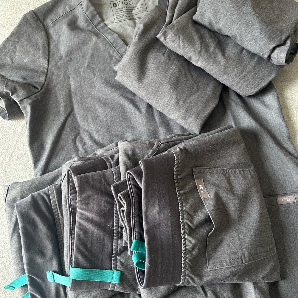 Figs Gray Scrub Set